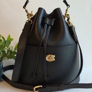 EUC Coach Lora Bucket Bag (CA080) in Pebbled Black Leather